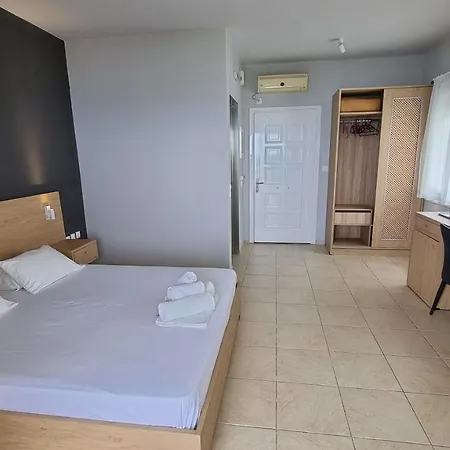 Chloe Apartment