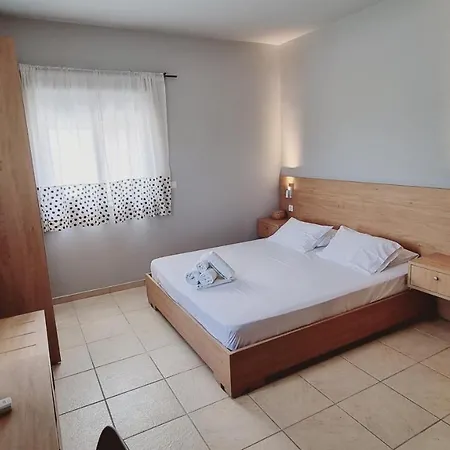 Chloe Apartment Lixouri